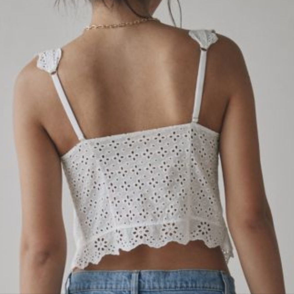 UO Dolce Verano White Eyelet Corset Top - Picture 3 of 5